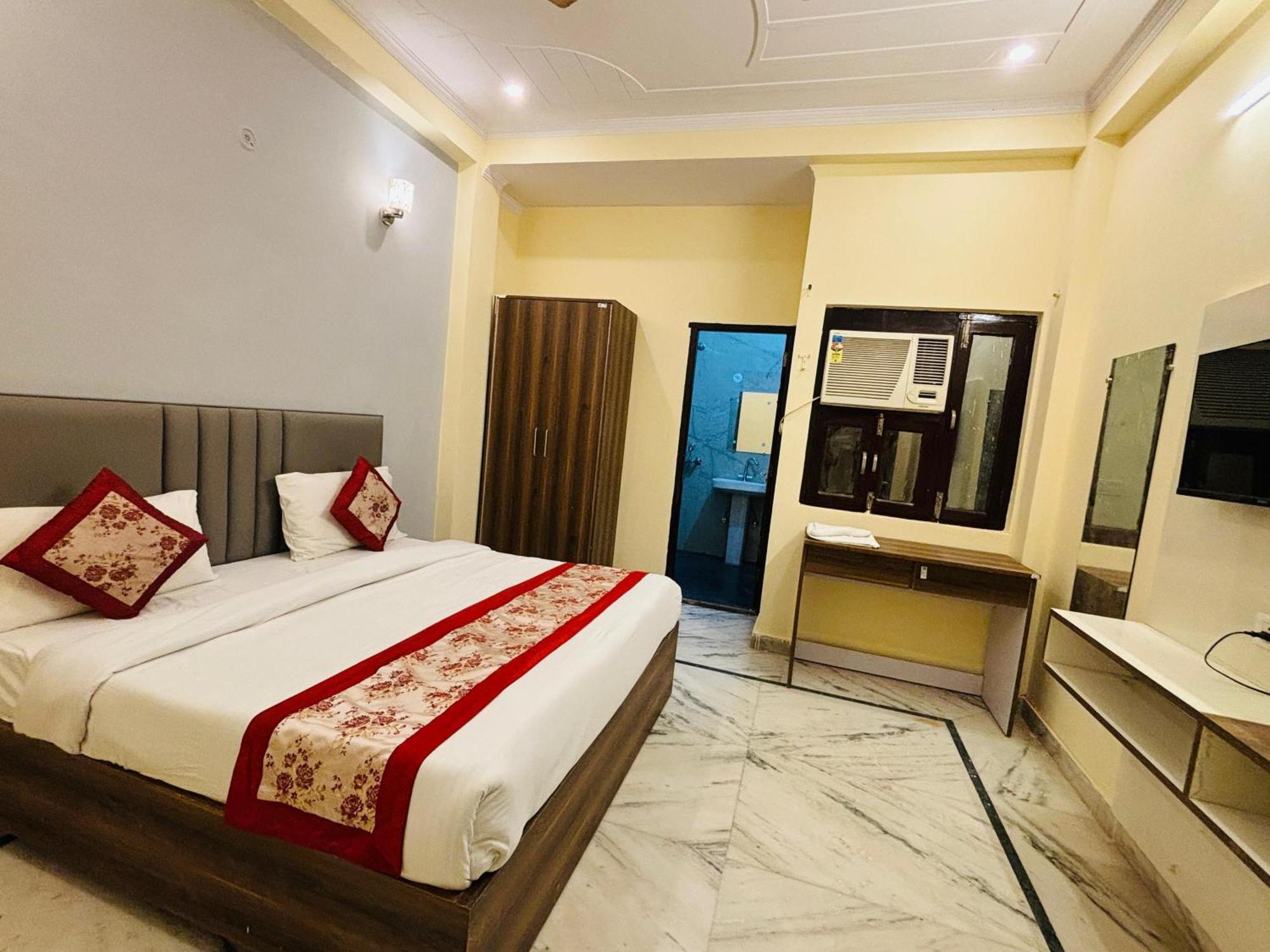 Hotel Vegas Corporate Suites 诺伊达 外观 照片